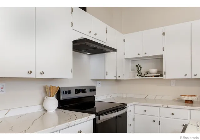 Photo 4 of Single family home for sale at 465 Deer Ln, Lyons, CO 80540 | MLS# IR1067176 | Listing updated on 2026-09-29