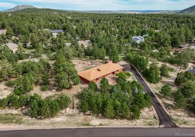 Photo 2 of Single family home for sale at 1191 Tenderfoot Dr, Larkspur, CO 80118 | MLS# 4633542 | Listing updated on 2026-09-26