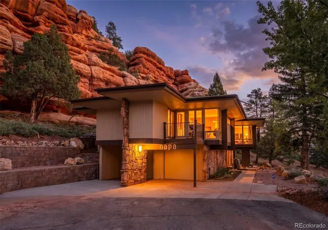 Photo 3 of Single family home for sale at 6820 Pike Pl, Larkspur, CO 80118 | MLS# 8578037 | Listing updated on 2026-09-25