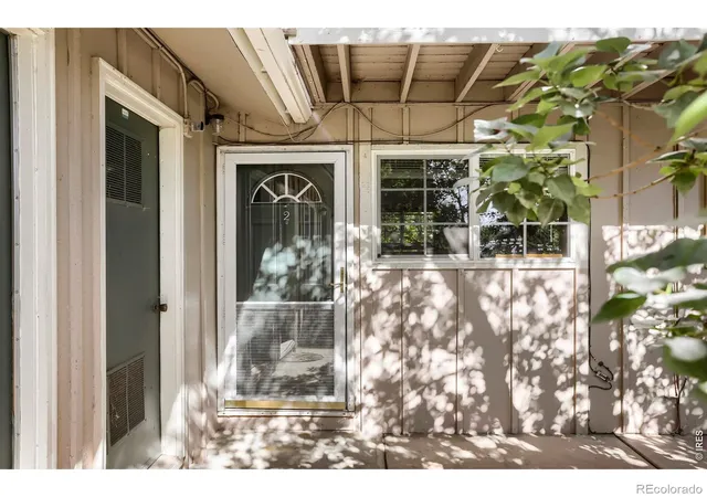 Photo 1 of Townhouse for sale at 1609 Cottonwood Dr #2, Louisville, CO 80027 | MLS# IR1067513 | Listing updated on 2026-10-16