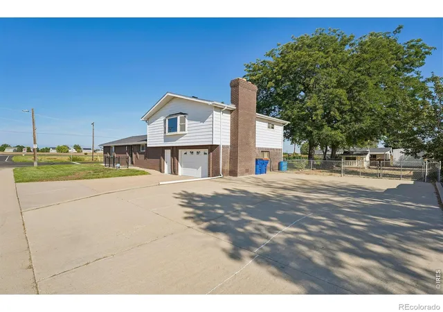 Photo 3 of Single family home for sale at 101 2nd St, Dacono, CO 80514 | MLS# IR1067568 | Listing updated on 2026-10-02