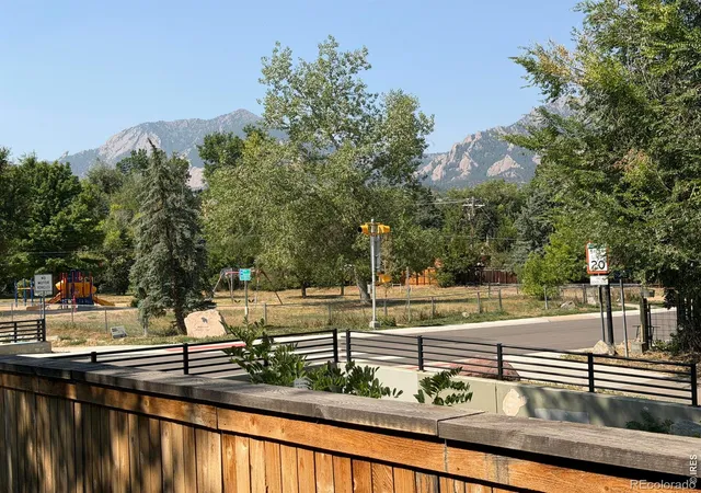 Photo 2 of Single family home for sale at 3685 Martin Dr, Boulder, CO 80305 | MLS# IR1067599 | Listing updated on 2026-09-28