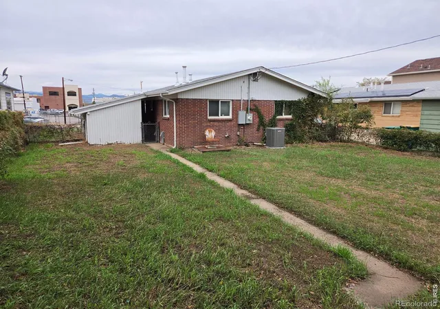 Photo 1 of Single family home for sale at 3754 S Inca St, Englewood, CO 80110 | MLS# IR1067654 | Listing updated on 2026-09-17