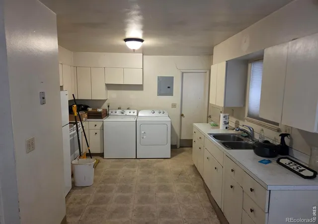Photo 3 of Single family home for sale at 3754 S Inca St, Englewood, CO 80110 | MLS# IR1067654 | Listing updated on 2026-09-17