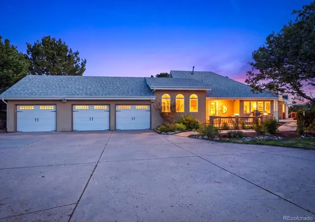 Photo 1 of Single family home for sale at 57 E Oak Hills Dr, Castle Rock, CO 80108 | MLS# 4802876 | Listing updated on 2026-09-17