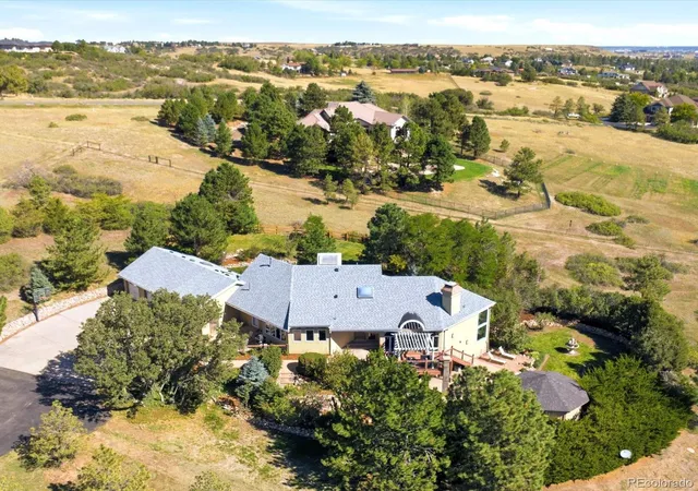 Photo 3 of Single family home for sale at 57 E Oak Hills Dr, Castle Rock, CO 80108 | MLS# 4802876 | Listing updated on 2026-09-17