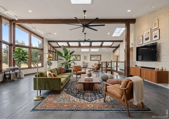 Photo 3 of Mansion for sale at 8280 Queen St, Arvada, CO 80005 | MLS# IR1067864 | Listing updated on 2026-09-17