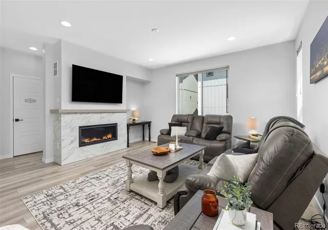 Photo 4 of Single family home for sale at 11000 Shining Star Cir, Parker, CO 80134 | MLS# 3433108 | Listing updated on 2026-10-27