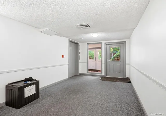 Listing Photo 4 - Condo for sale in building located at 431 S Kalispell Wy, Aurora, CO 80017 - Unit #208