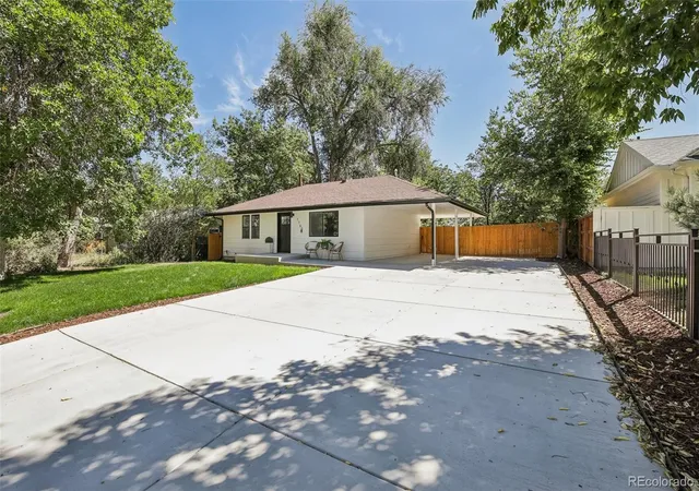 Photo 3 of Single family home for sale at 1160 S Glencoe St, Denver, CO 80246 | MLS# 4752281 | Listing updated on 2026-09-10