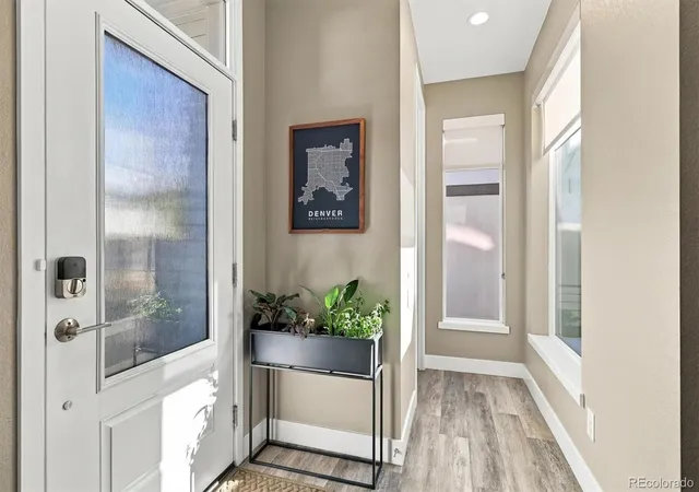 Photo 4 of Single family home for sale at 6713 Mariposa Ct, Denver, CO 80221 | MLS# 7294093 | Listing updated on 2026-09-24