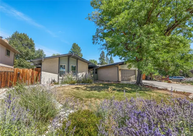 Photo 3 of Single family home for sale at 10579 W Warren Dr, Lakewood, CO 80227 | MLS# 7098098 | Listing updated on 2026-10-07
