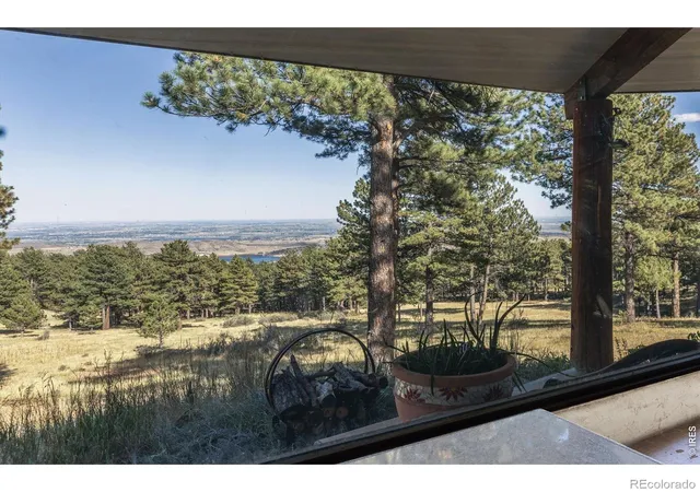 Photo 4 of Single family home for sale at 3723 Blue Mountain Trl, Lyons, CO 80540 | MLS# IR1068266 | Listing updated on 2026-09-17