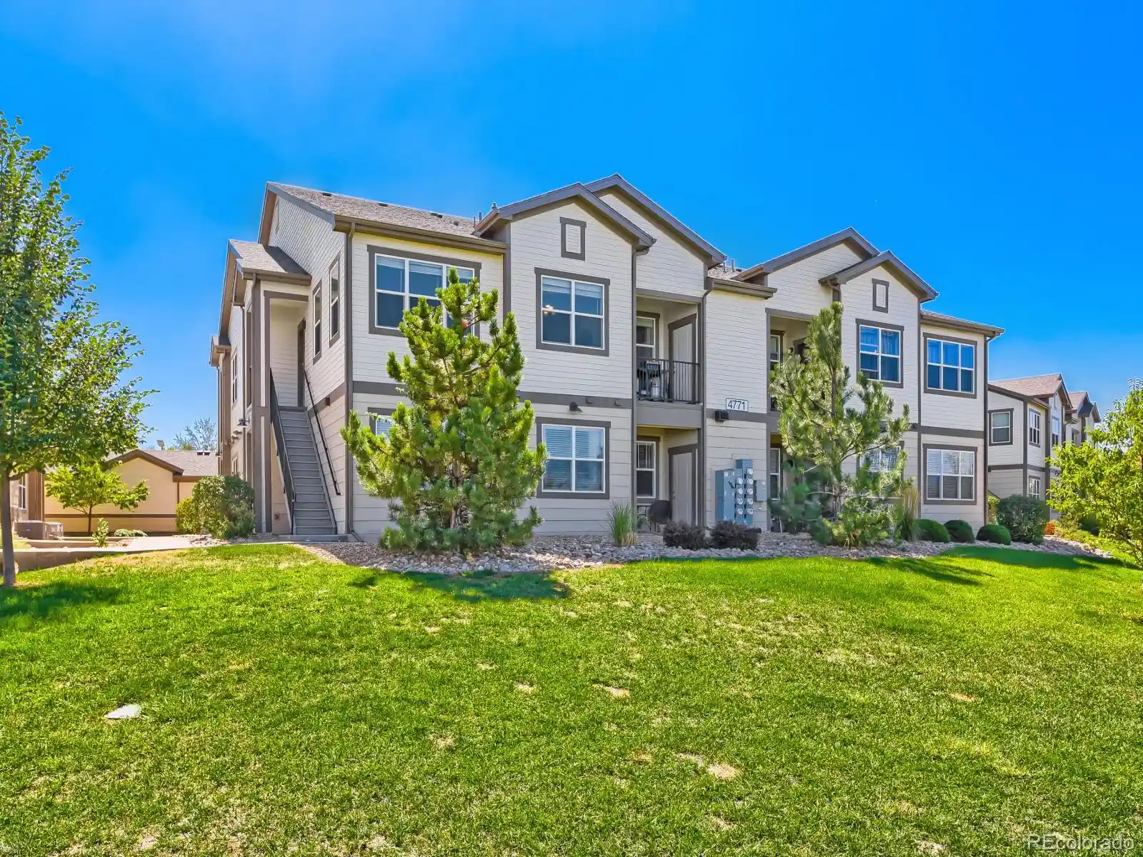 Listing Photo 2 - Condo for sale in 4771 Copeland Cir located at 4771 Copeland Cir, Littleton, CO 80126 - Unit #203