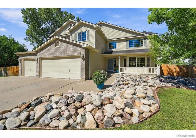 Photo 2 of Single family home for sale at 4863 Barn Owl Dr, Frederick, CO 80504 | MLS# IR1068480 | Listing updated on 2026-09-29