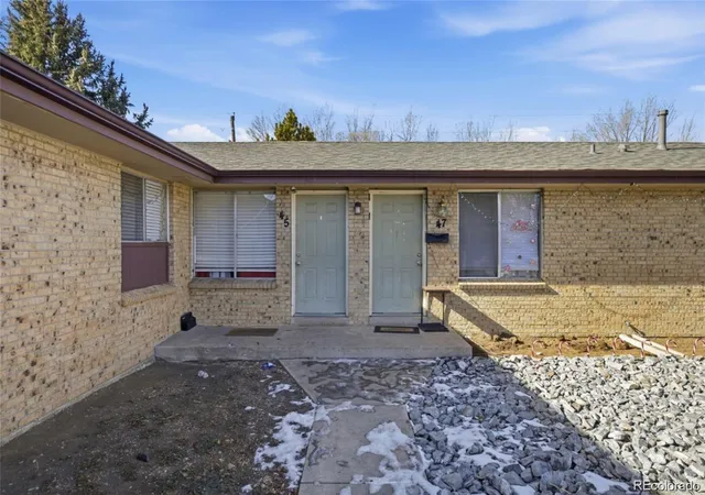 Photo 4 of House for sale at 43 Lansing St, Aurora, CO 80010 | MLS# 7269888 | Listing updated on 2026-09-17
