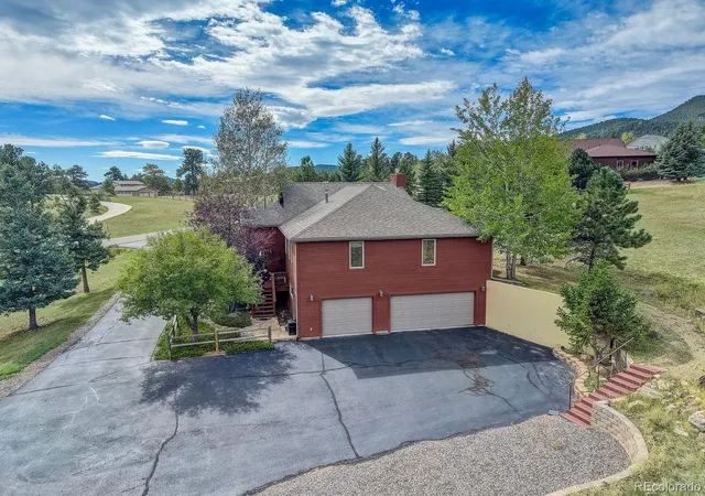 Photo 3 of Single family home for sale at 7307 Settlers Dr, Morrison, CO 80465 | MLS# 4770325 | Listing updated on 2026-09-23