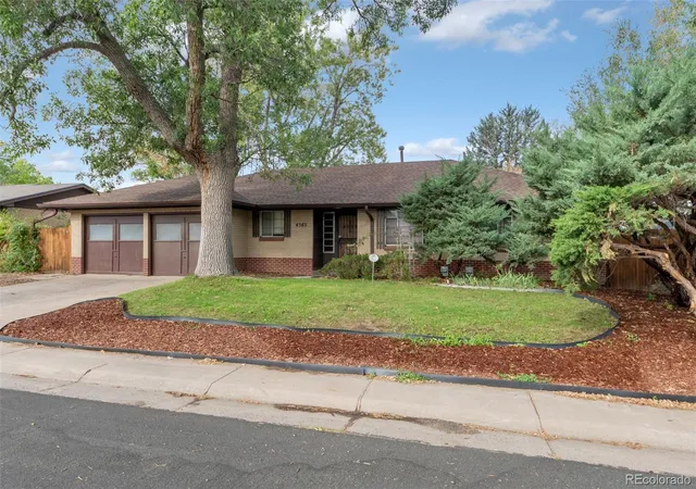 Photo 2 of Single family home for sale at 4565 S Lipan Ct, Englewood, CO 80110 | MLS# 2284739 | Listing updated on 2026-09-17