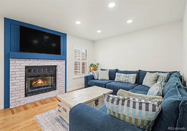 Photo 4 of Townhouse for sale at 5253 S Jellison St, Littleton, CO 80123 | MLS# 3292363 | Listing updated on 2026-09-16