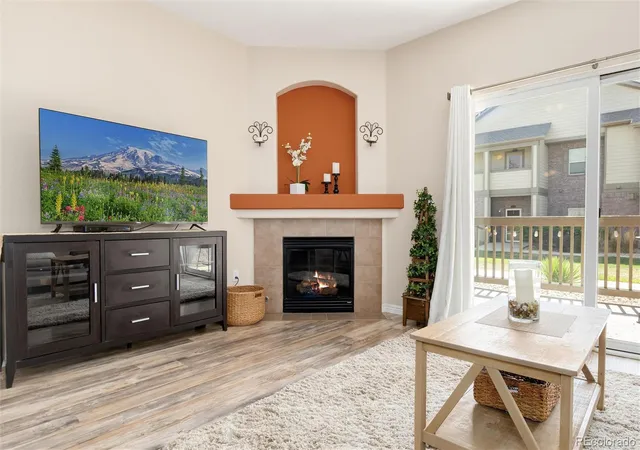 Listing Photo 5 - Condo for sale in building located at 23450 E 5th Dr, Aurora, CO 80018 - Unit #101