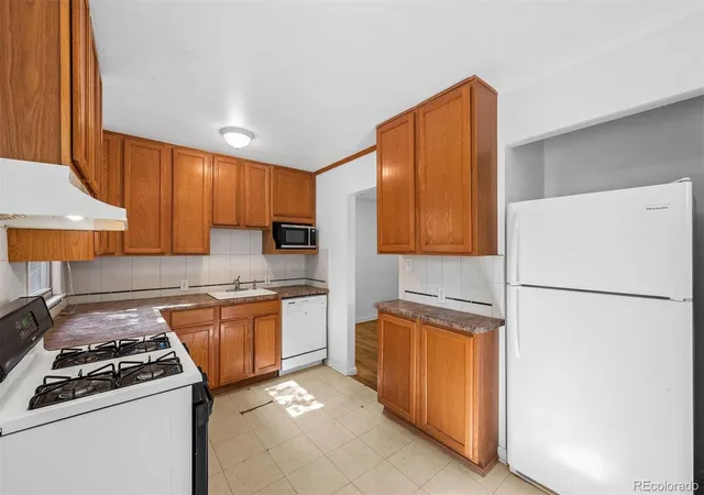 Photo 4 of Single family home for sale at 4564 S Pennsylvania St, Englewood, CO 80113 | MLS# 8124665 | Listing updated on 2026-09-16