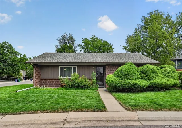 Photo 3 of Single family home for sale at 2124 S Fenton St, Denver, CO 80227 | MLS# 8798095 | Listing updated on 2026-09-29