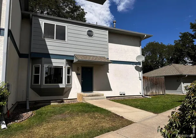 Condo for sale at 2207 Emery St #C, Longmont, CO 80501 | MLS# IR1068759
