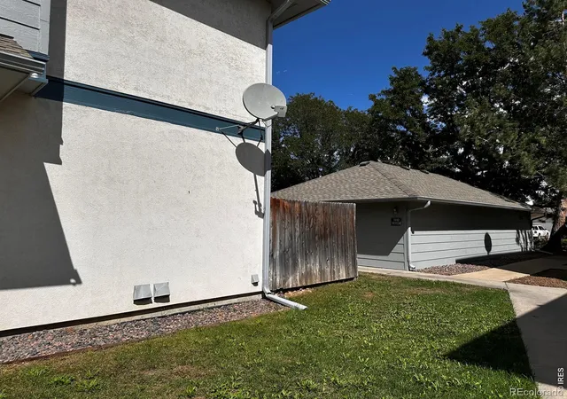 Photo 3 of Condo for sale at 2207 Emery St #C, Longmont, CO 80501 | MLS# IR1068759 | Listing updated on 2026-09-17