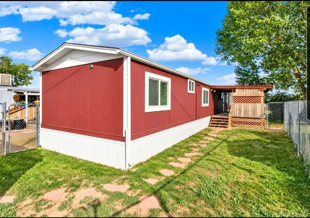 Photo 3 of Manufactured home for sale at 1191 N County Rd 157, Strasburg, CO 80136 | MLS# 6014727 | Listing updated on 2026-09-16