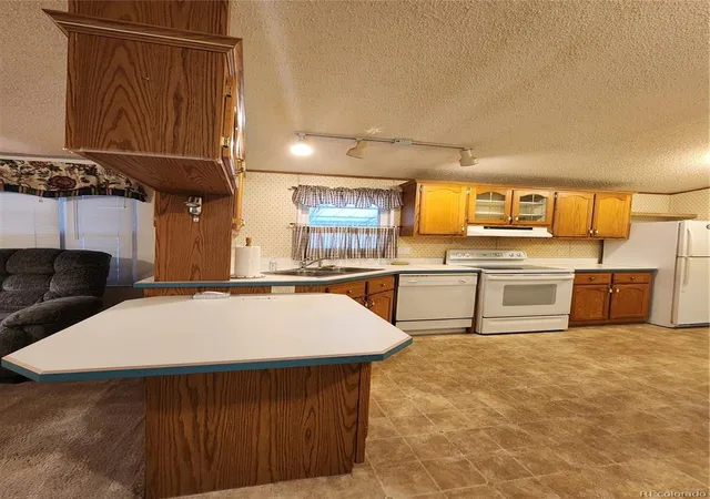 Photo 4 of Manufactured home for sale at 831 17th Avenue, Longmont, CO 80501 | MLS# 7650105 | Listing updated on 2026-09-16