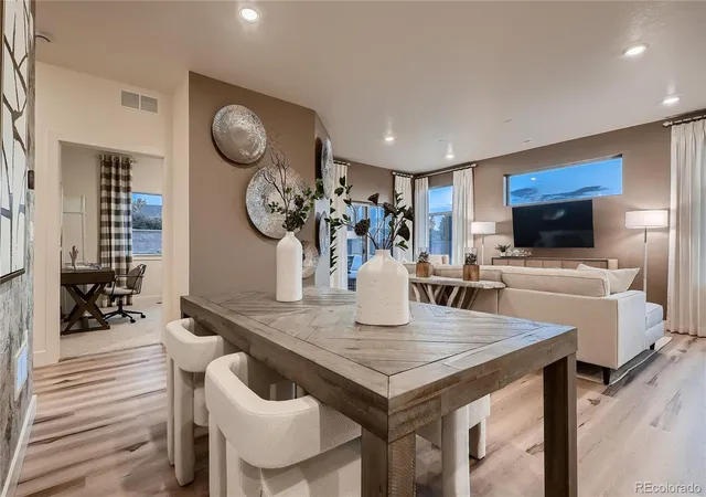 Photo 4 of Townhouse for sale at 984 W 128th Place, Westminster, CO 80234 | MLS# 9376660 | Listing updated on 2026-09-16