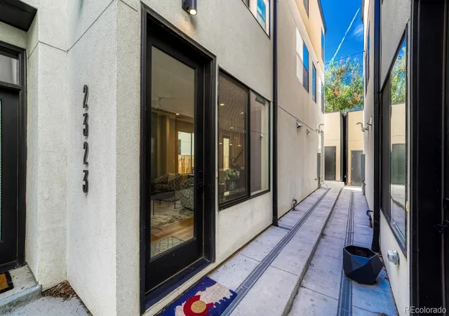 Photo 3 of Single family home for sale at 2323 S High St, Denver, CO 80210 | MLS# 4119199 | Listing updated on 2026-09-17