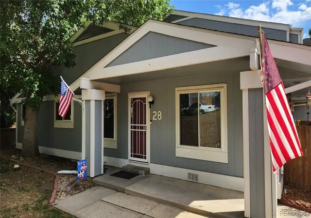 Photo 2 of Townhouse for sale at 2557 S Dover St #28, Lakewood, CO 80227 | MLS# 5958199 | Listing updated on 2026-09-18