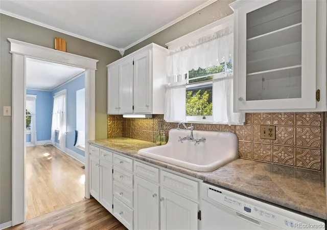 Photo 4 of Single family home for sale at 514 Custer Ave, Colorado Springs, CO 80903 | MLS# 7527652 | Listing updated on 2026-09-16