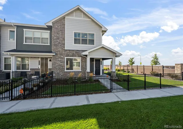 Photo 3 of Townhouse for sale at 27602 E 1st Avenue, Aurora, CO 80018 | MLS# 9200787 | Listing updated on 2026-09-17