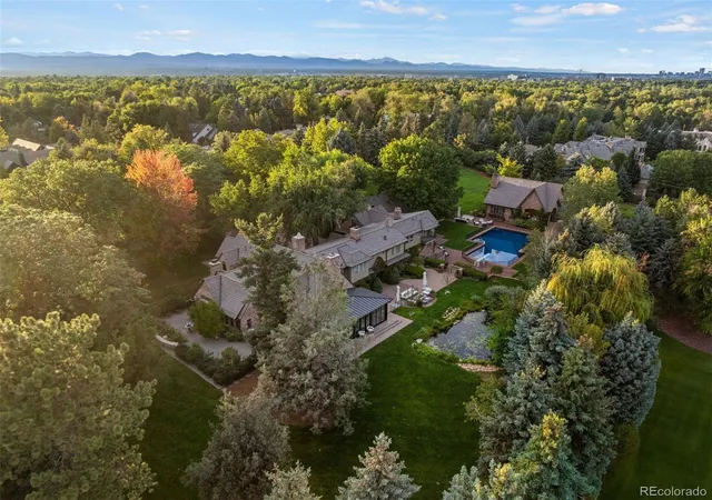 Photo 2 of Mansion for sale at 4660 S Franklin St, Englewood, CO 80113 | MLS# 2744750 | Listing updated on 2026-09-22