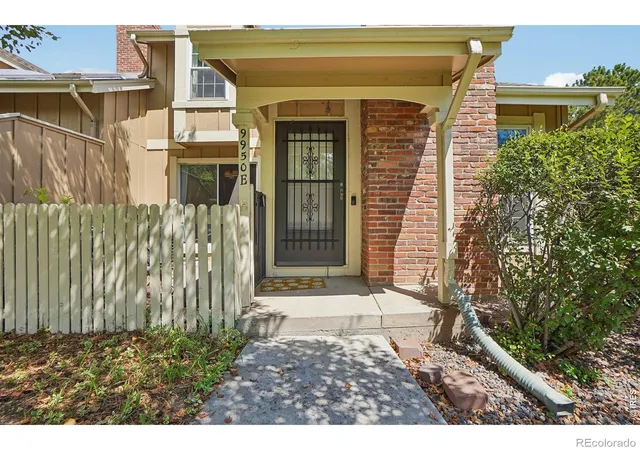 Photo 3 of Townhouse for sale at 9950 Grove St #E, Westminster, CO 80031 | MLS# IR1068836 | Listing updated on 2026-09-18