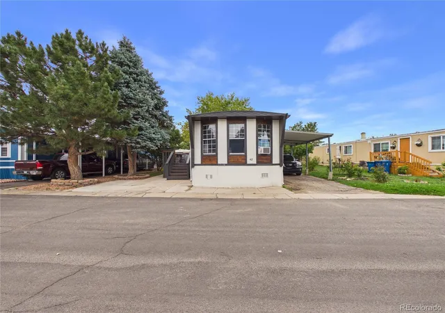 Photo 2 of Single family home for sale at 17034 E Buchanan Pl #42, Aurora, CO 80011 | MLS# 6202654 | Listing updated on 2026-09-29