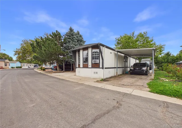 Photo 3 of Single family home for sale at 17034 E Buchanan Pl #42, Aurora, CO 80011 | MLS# 6202654 | Listing updated on 2026-09-29