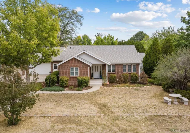 Photo 2 of Single family home for sale at 6240 Tennyson St, Arvada, CO 80003 | MLS# 5749941 | Listing updated on 2026-09-22
