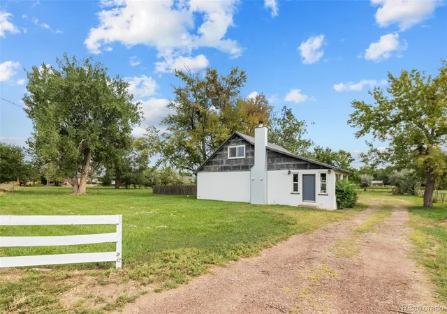 Single family home for sale at 1202 Vine St, Canon City, CO 81212 | MLS# 8129139