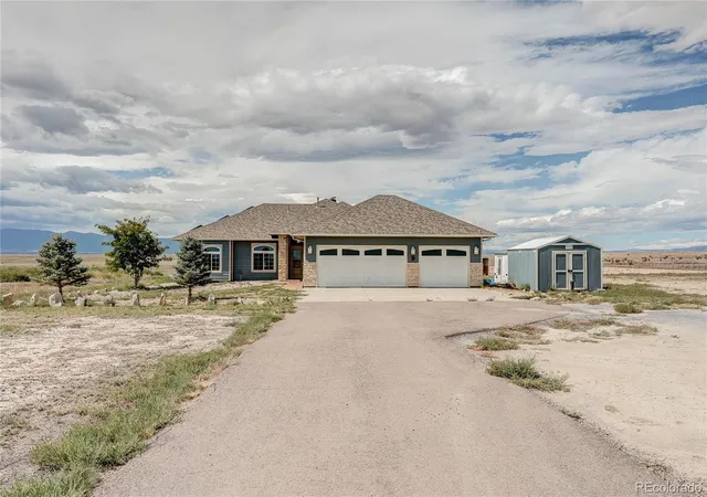 Photo 1 of Single family home for sale at 2581 Greenhorn View Dr, Pueblo, CO 81007 | MLS# 3452541 | Listing updated on 2026-09-17