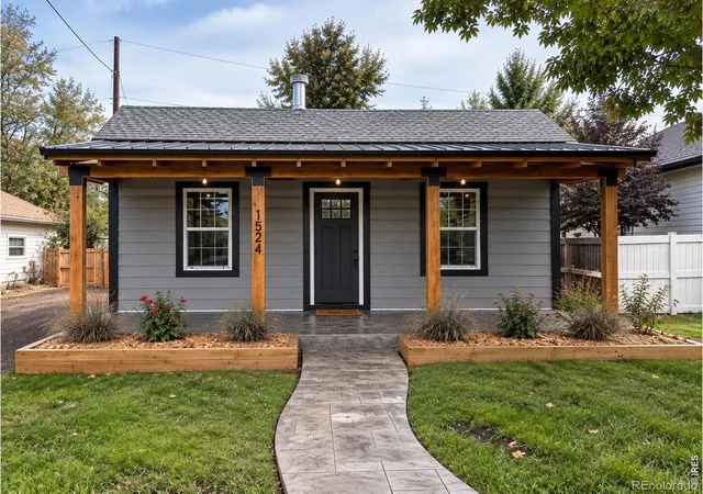 Photo 1 of Single family home for sale at 1524 Main St, Louisville, CO 80027 | MLS# IR1068941 | Listing updated on 2026-09-21