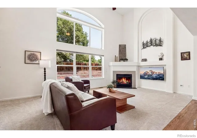 Photo 4 of Sale Pending at 6129 S Newark Way, Englewood, CO 80111 | MLS# IR1068945 | Listing updated on 2026-10-04