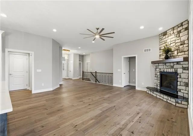 Photo 4 of Single family home for sale at 8841 N Kentucky Ave, Kansas City, MO 64157 | MLS# 2564954 | Listing updated on 2026-09-29