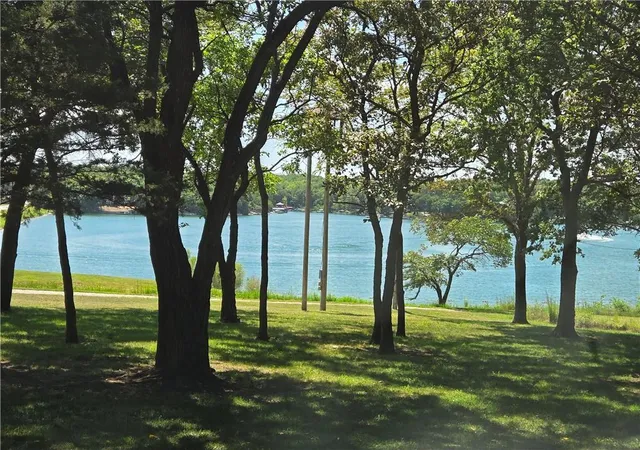 Photo 1 of Sale Pending at 69 E Sugar Lake Dr, Mound City, KS 66056 | MLS# 2576973 | Listing updated on 2026-09-26