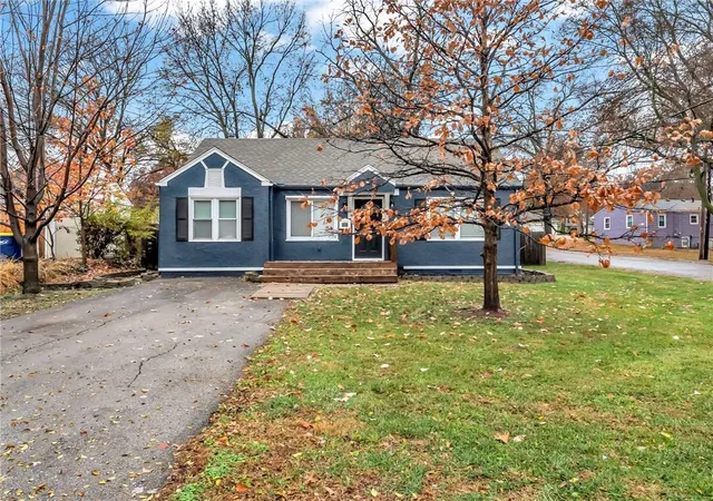 Photo 1 of Single family home for sale at 5700 Walmer St, Mission, KS 66202 | MLS# 2596360 | Listing updated on 2026-09-17