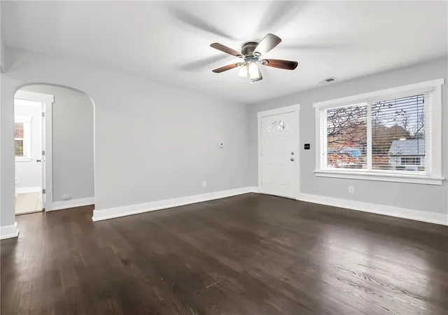 Photo 4 of Sale Pending at 5700 Walmer St, Mission, KS 66202 | MLS# 2596360 | Listing updated on 2026-09-29