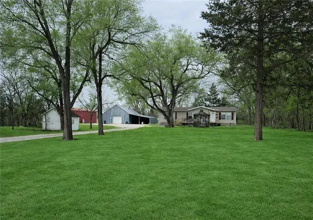Photo 2 of Single family home for sale at 23098 Kiowa Rd, Parsons, KS 67357 | MLS# 2602830 | Listing updated on 2026-09-17
