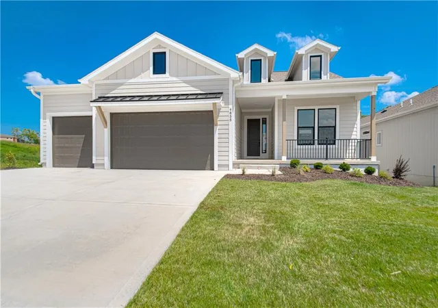 Photo 1 of Single family home for sale at 4855 Nw Martin St, Kansas City, MO 64151 | MLS# 2609170 | Listing updated on 2026-09-17